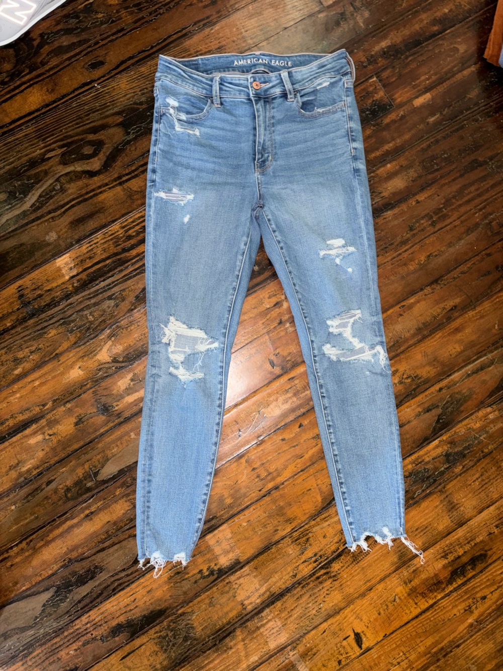 American Eagle Outfitters Light Blue Distressed Skinny Jeans